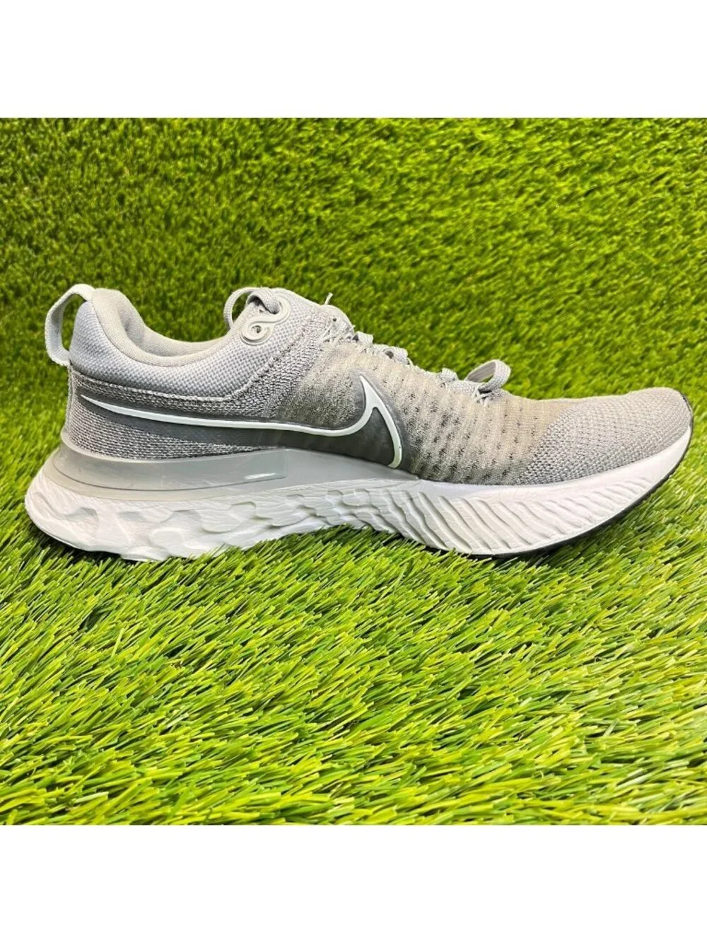 Nike React Infinity Run Flyknit 2 Womens Size 9.5 Gray Running Shoes Sneakers